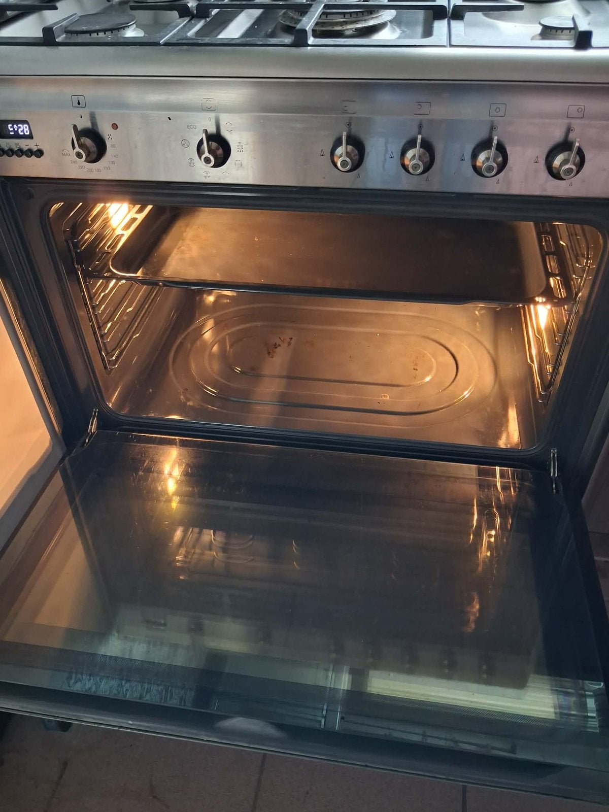 Te Koop:  Prachtig Smeg fornuis – RVS, Ophalen, Zo goed als nieuw