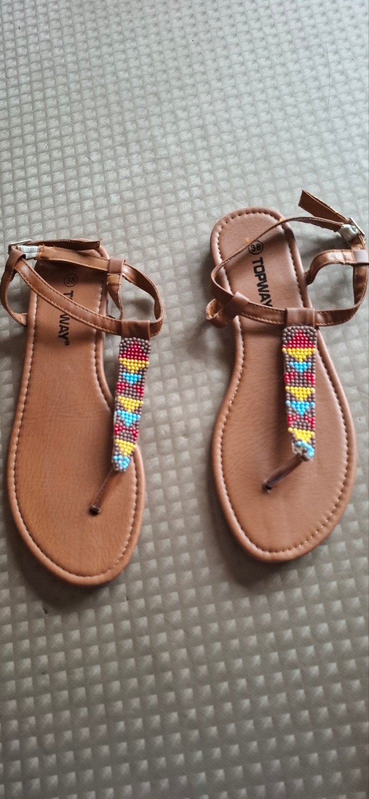 Teen slippers, sandalen maat 38 ,nieuwe  ,pijs 6 €, Ophalen, Slippers