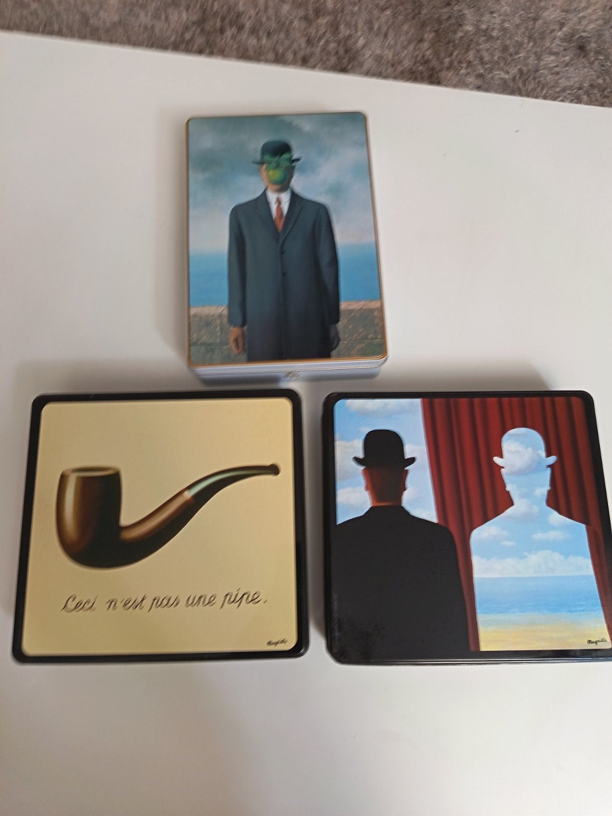 3 Boîtes metal Magritte, Collections, Boîte en métal, Enlèvement ou Envoi, Utilisé