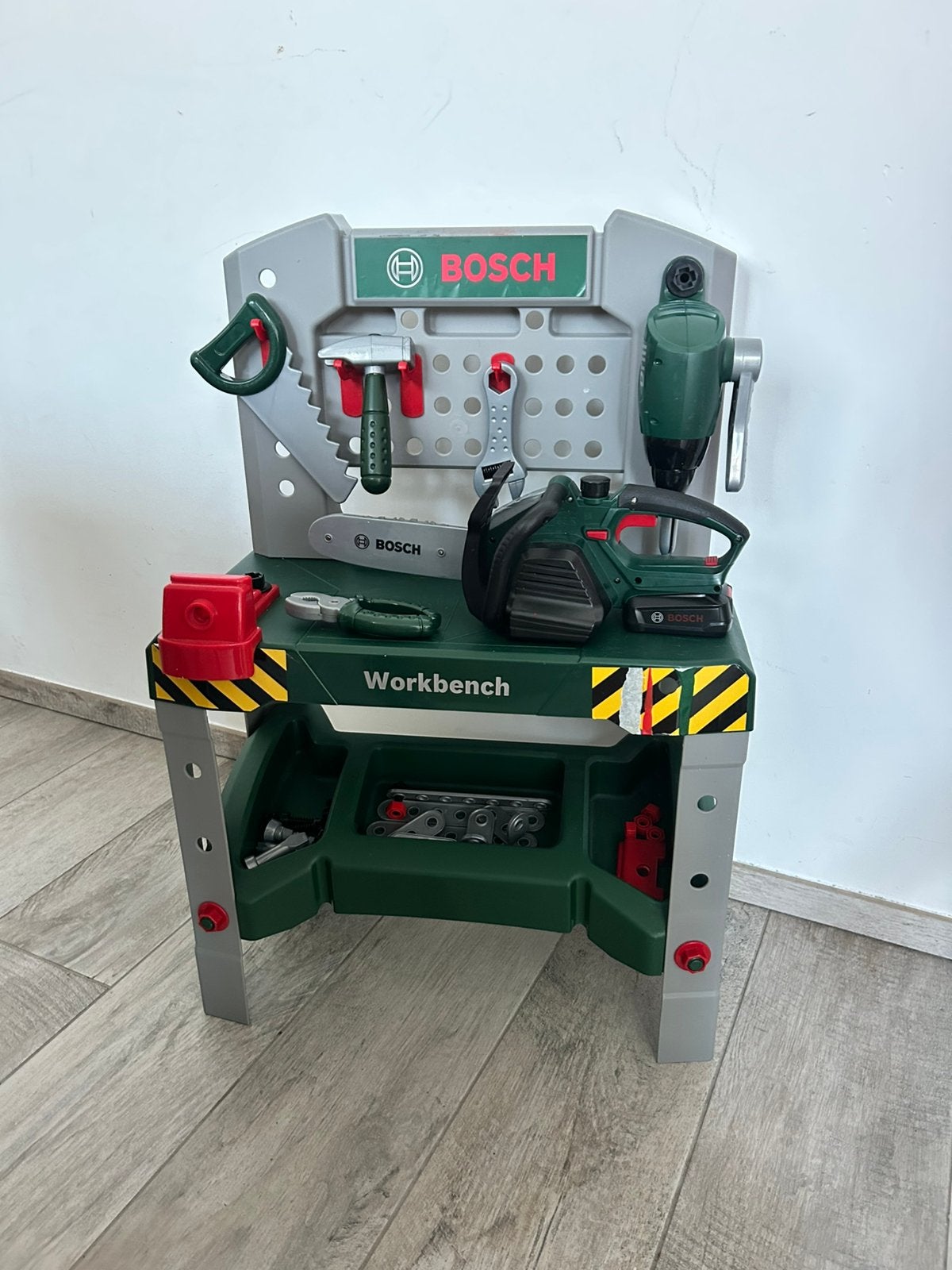 Bosch werkbank met kettingzaag, Kinderen en Baby's, Speelgoed | Speeltafels, Ophalen, Zo goed als nieuw
