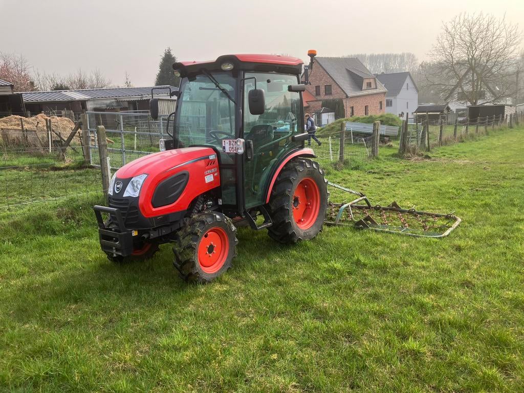 Tractor kioti ck 2630 hst te koop, Articles professionnels, Agriculture | Outils, Enlèvement