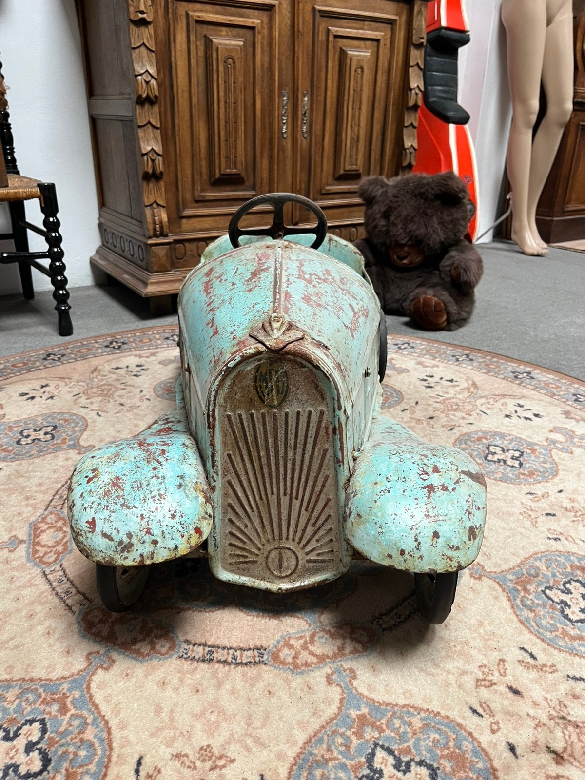 Voiture a pedales, Enlèvement