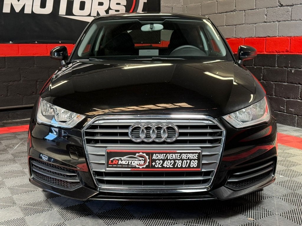 ** Audi A1 1.0 TFSI//SPORT//S-TRONIC **, A1, https://public.car-pass.be/vhr/9c100ae4-d1d7-4669-918d-92365cdff903, Zwart, Leder