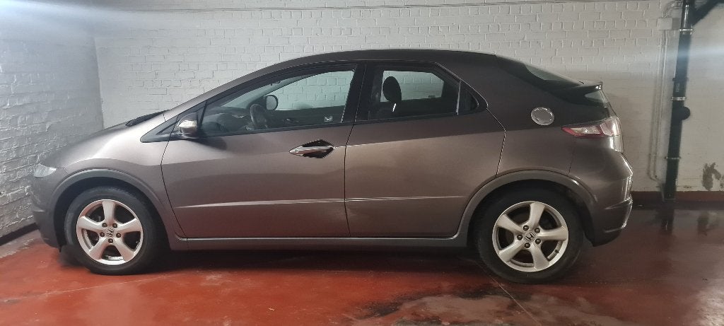 HONDA CIVIC 2011 MET SLECHT 63159KM, Auto's, Honda, Voorwielaandrijving, Euro 5, Zwart, 4 cilinders