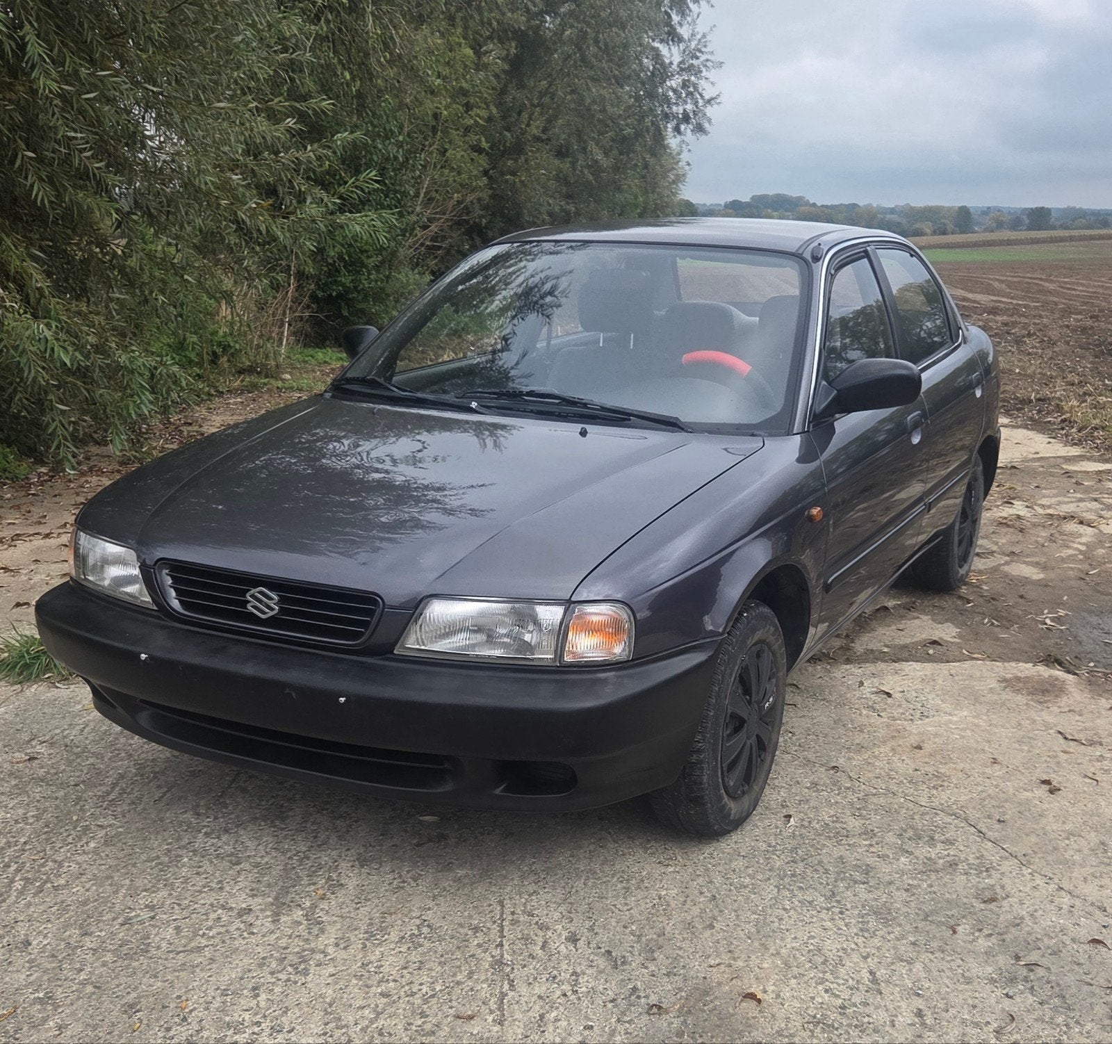 Suzuki baleno 1.3 16v benzine 1995 70700km, Auto's, Voorwielaandrijving, Stof, 4 cilinders, Baleno
