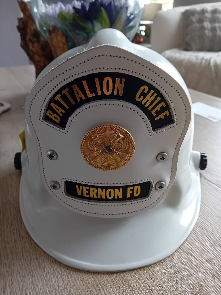 Casque de pompier avant, Envoi, Comme neuf