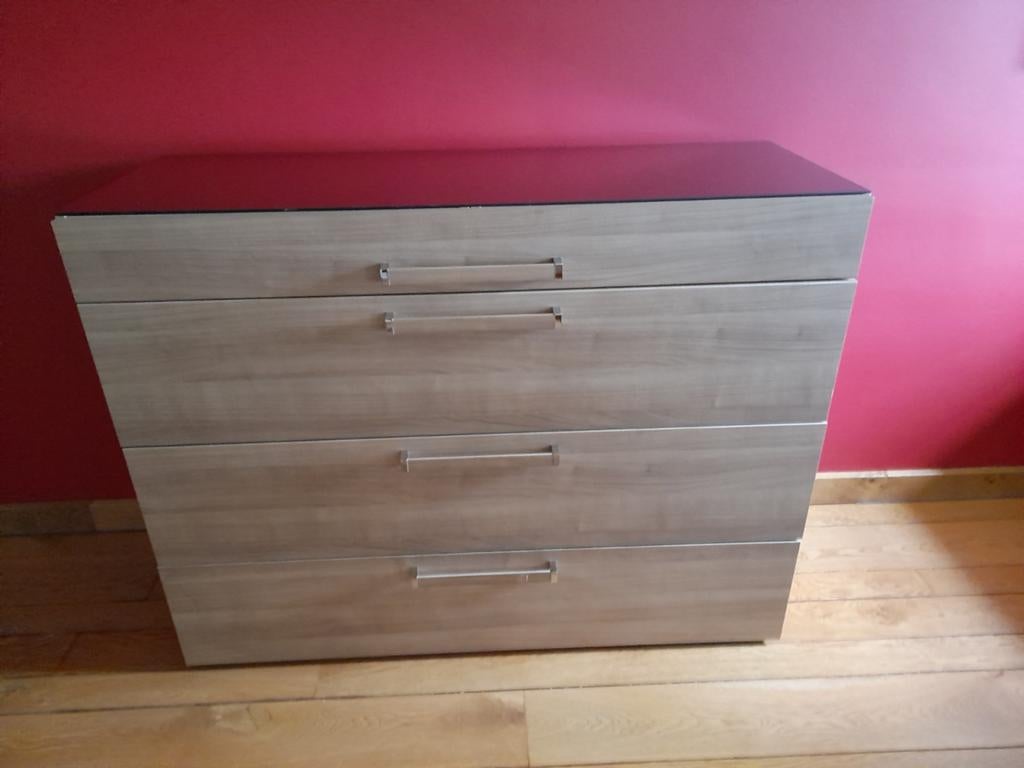 Ladenkast  te koop, Ophalen
