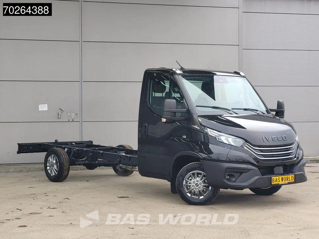 Iveco Daily 35S18 BPM VRIJ! Automaat BPM VRIJ! 410WB Chassis, Auto's, Bestelwagens en Lichte vracht, Automaat, Stof, Euro 6, 4 cilinders