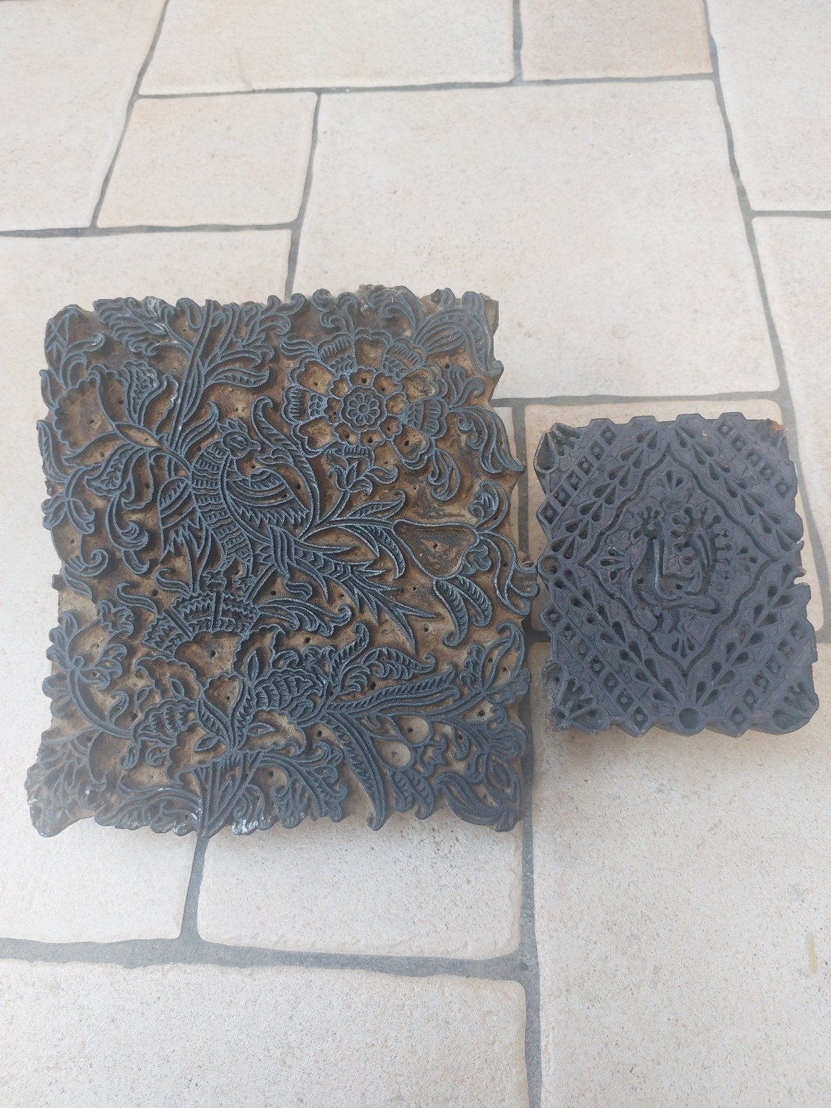 Indische houten zeefdrukken., Ophalen