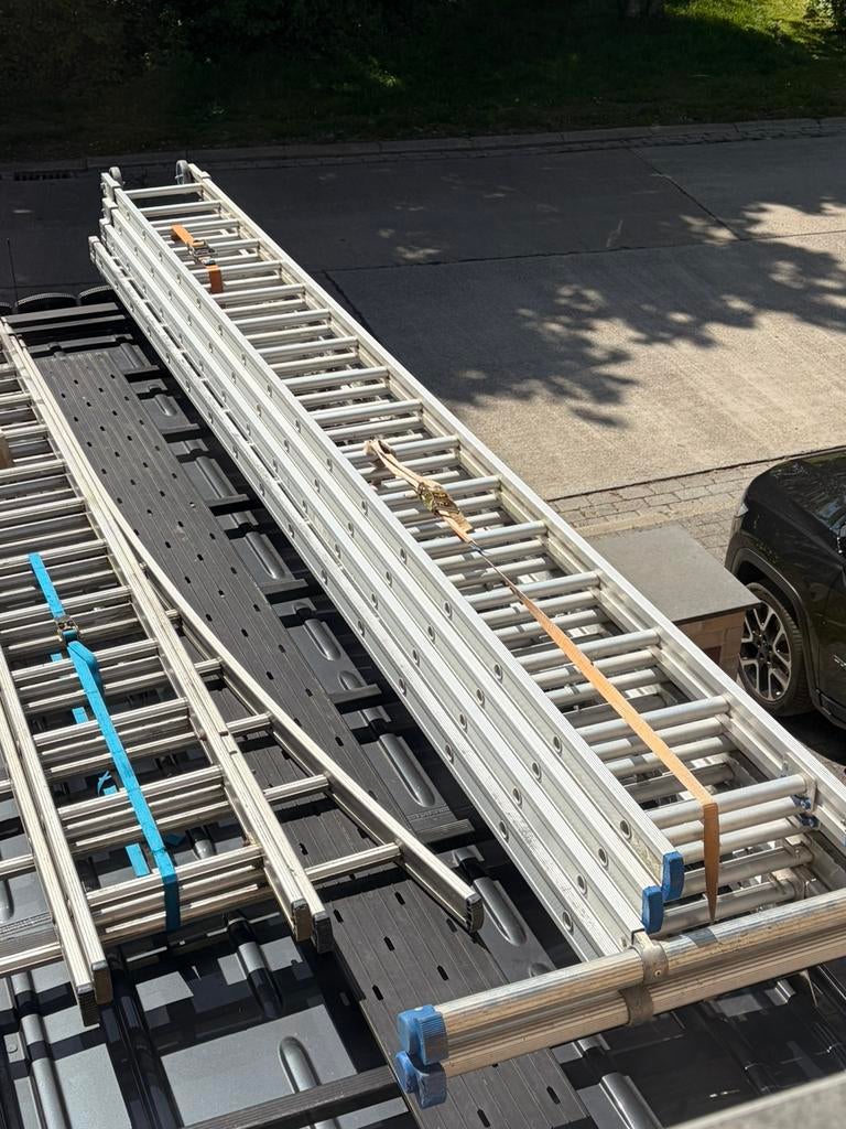 Solide ladders, Enlèvement, Comme neuf