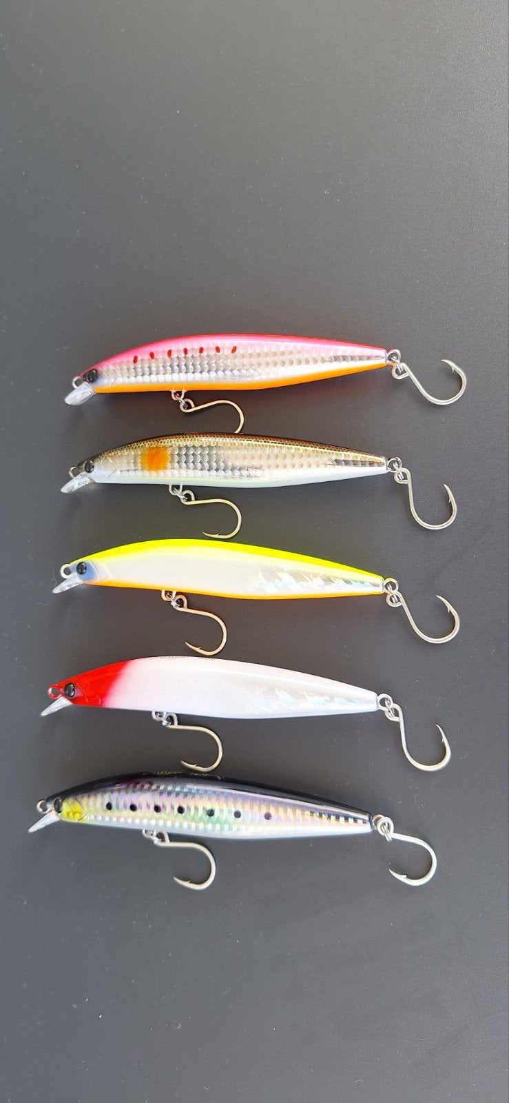 5 ́leurres durs à bavettes, Enlèvement, Neuf