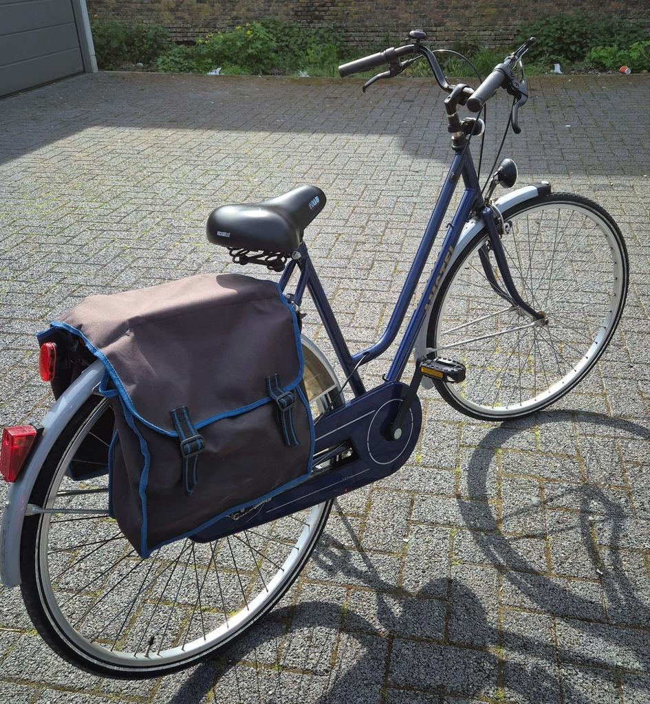 Damesfiets in uitstekende staat, Ophalen, Zo goed als nieuw