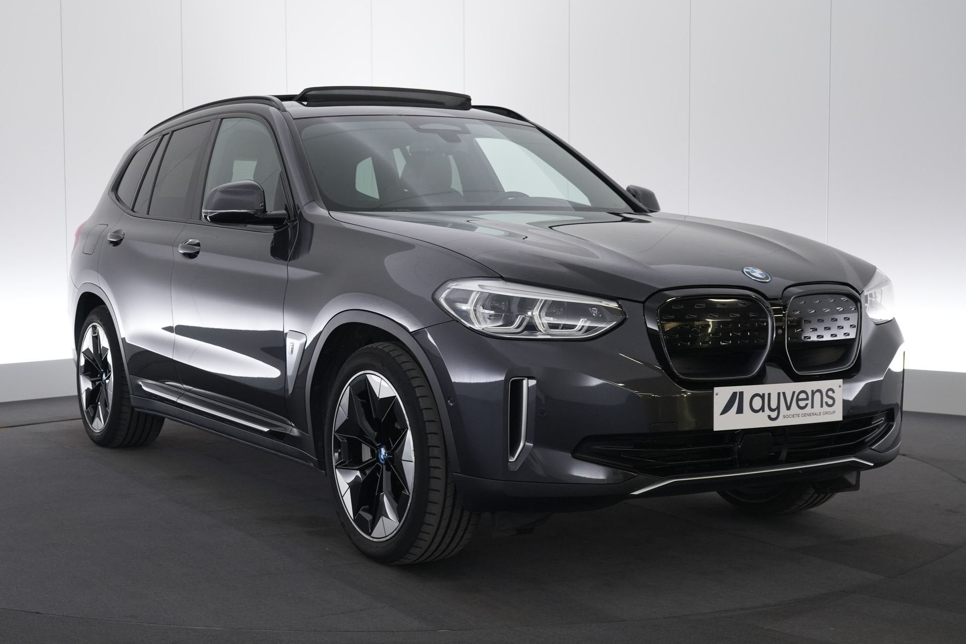 (2AWH426) BMW IX3, Argent ou Gris, Entreprise, Carnet d'entretien, https://public.car-pass.be/vhr/6c0bfcf3-497c-4ef7-b803-8227f19ea8c6