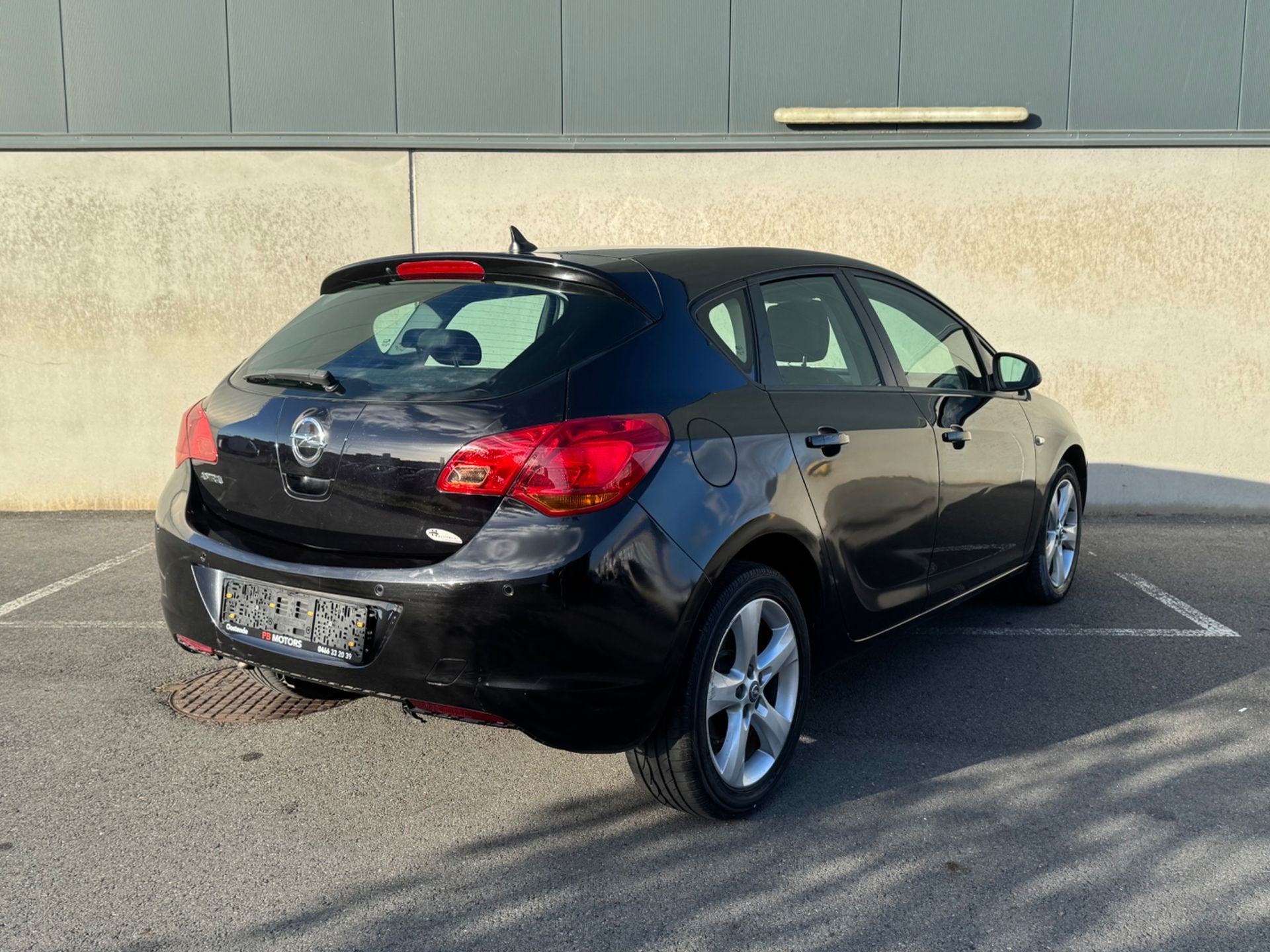 Opel Astra 41.868 km slechts - 2010 - benzine 1.4 airco, 129 g/km, Entreprise, Boîte manuelle, Autre carrosserie