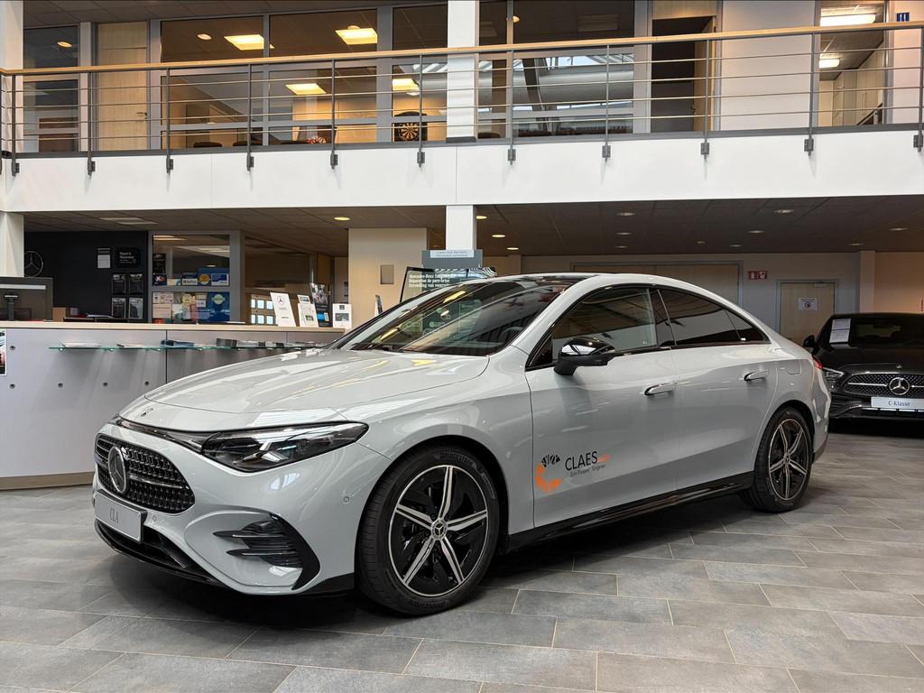 Mercedes-Benz CLA-klasse CLA 180 AMG Line Nieuwe wagen lever, Auto's, Stof, Zwart, 4 cilinders, 136 pk
