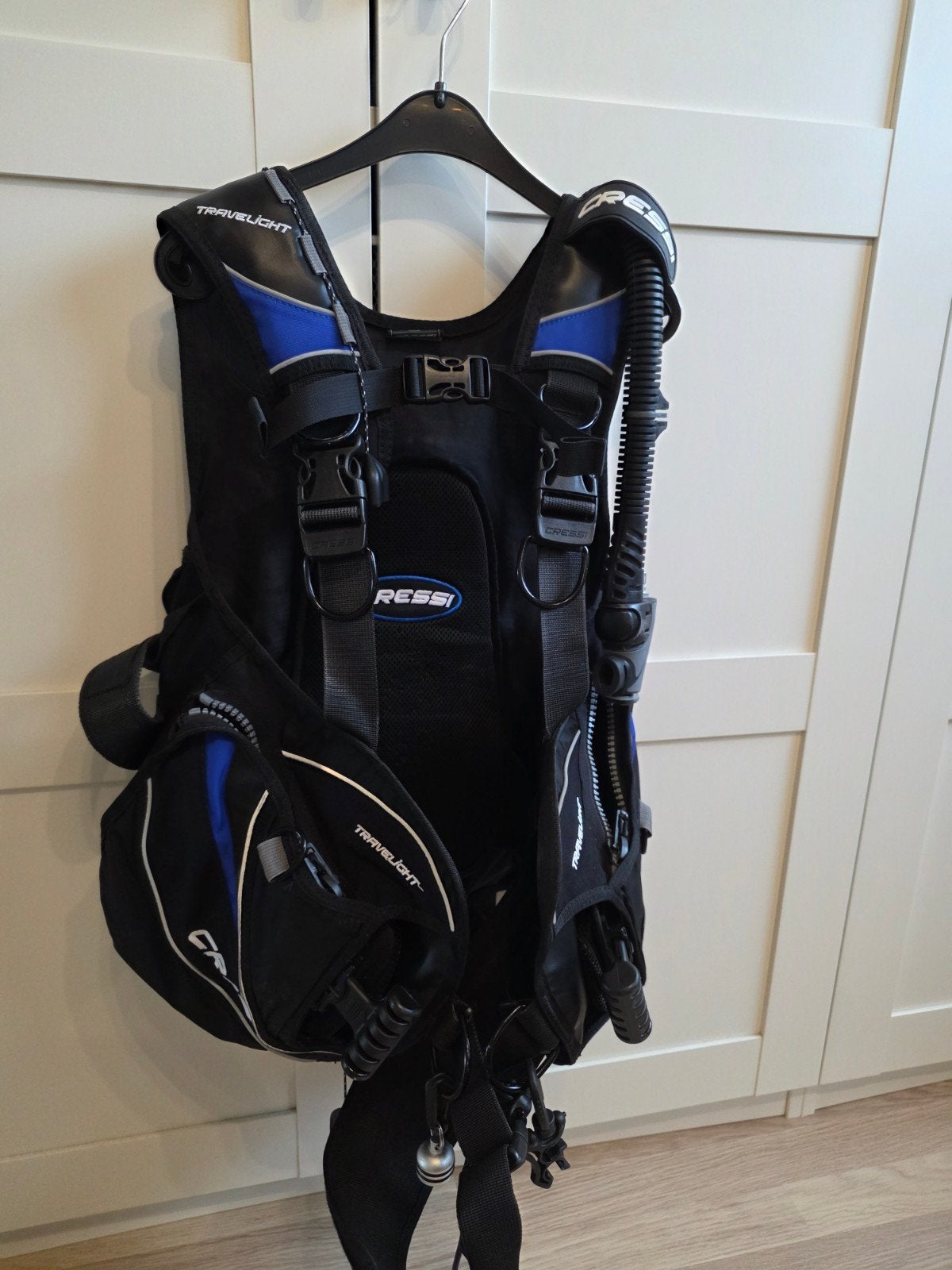 Gilet de plongée Cresi travel light, Sports nautiques & Bateaux, Enlèvement, Comme neuf, Gilet de stabilisation