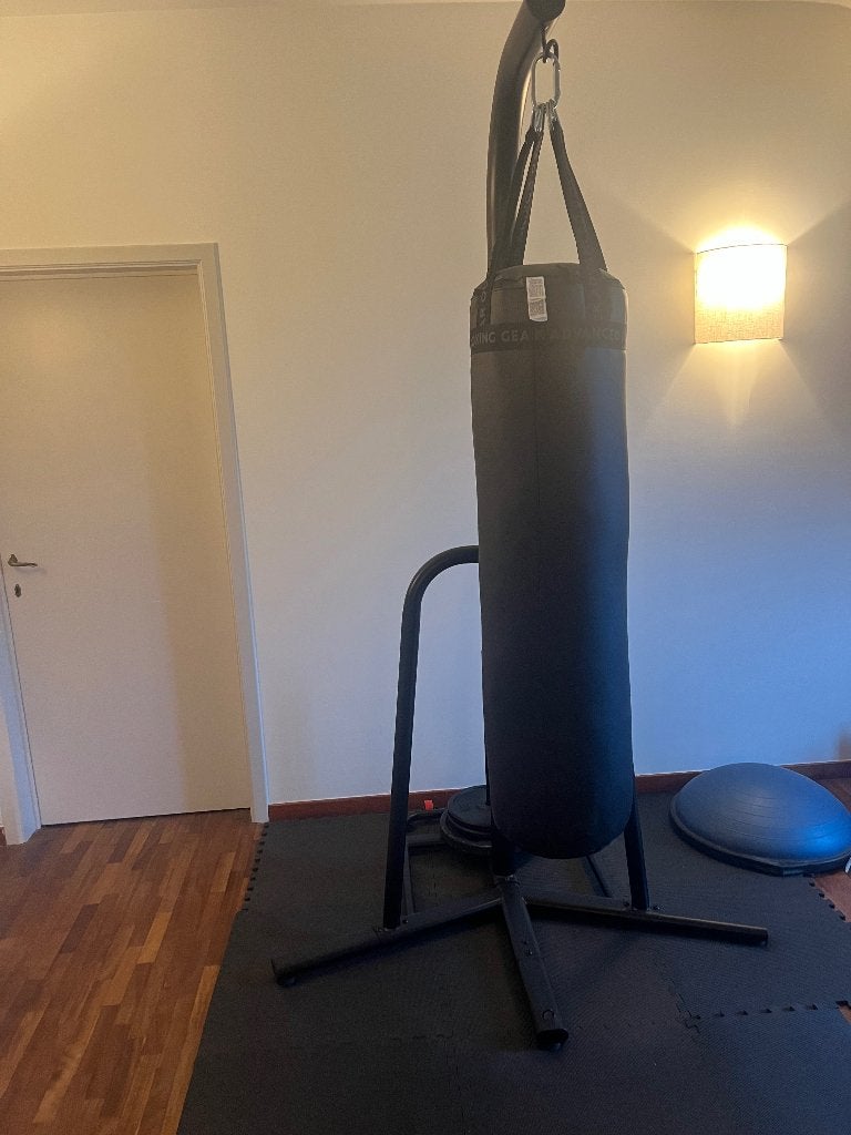Ensemble sac de boxe 32 kg, Enlèvement, Comme neuf, Sac de boxe