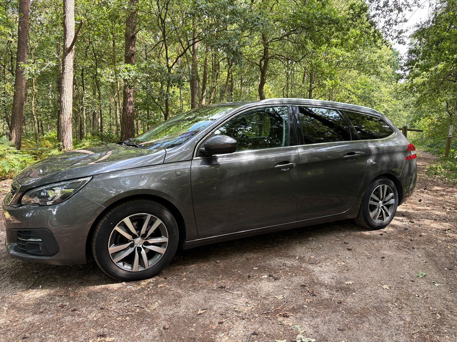 Peugeot 308, Autos, Argent ou Gris, Achat, Euro 6, Carnet d'entretien