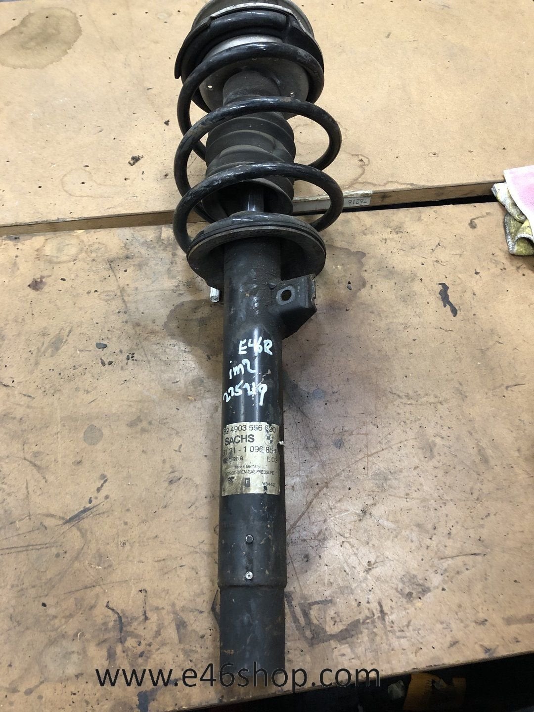 VOORPOOT SCHOKBREKER BMW E46 RECHTS VOOR OE 1096854, Gebruikt, -, -, Ophalen of Verzenden