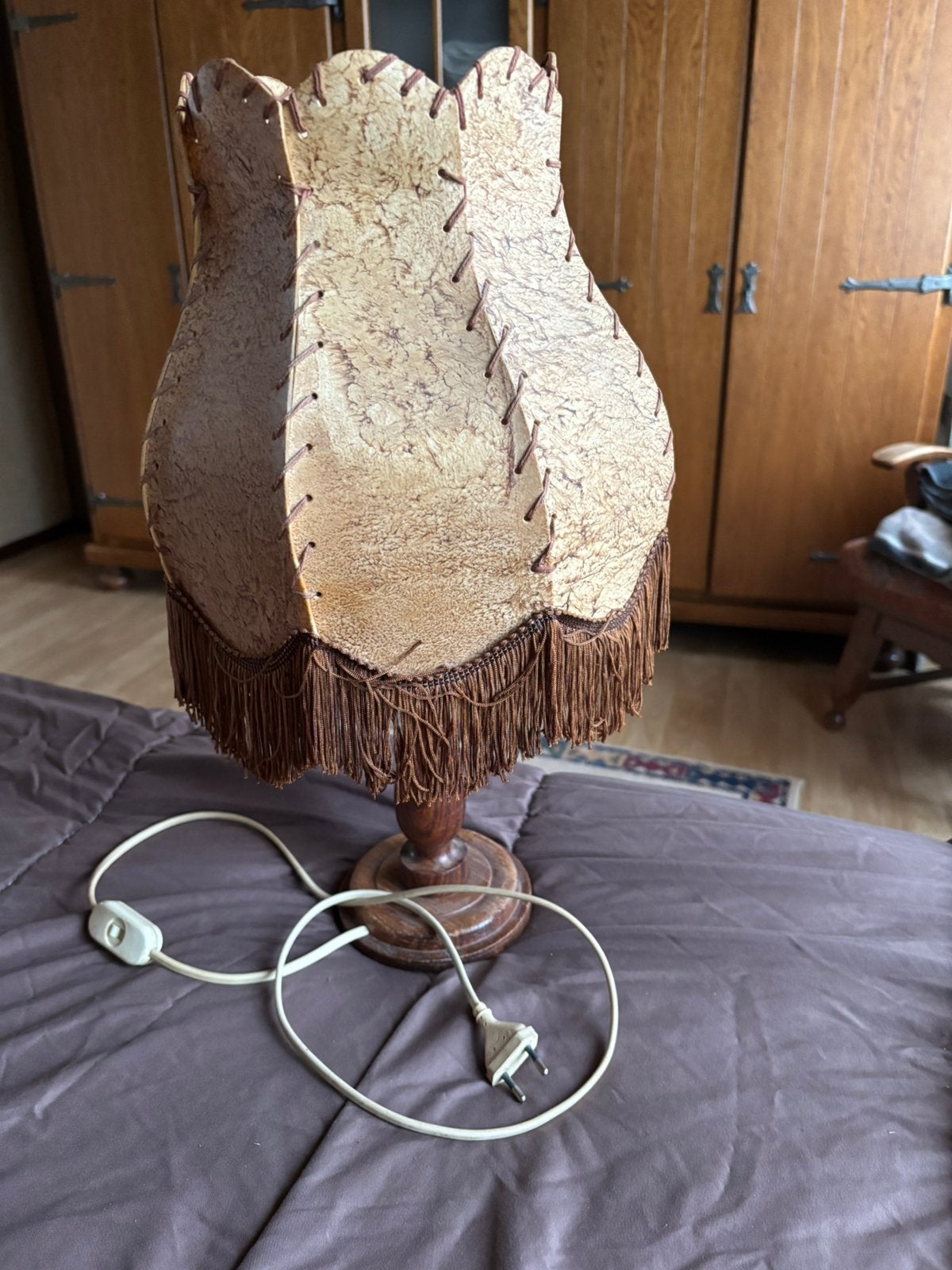 2 nachtlampjes, Ophalen, Zo goed als nieuw, Hout