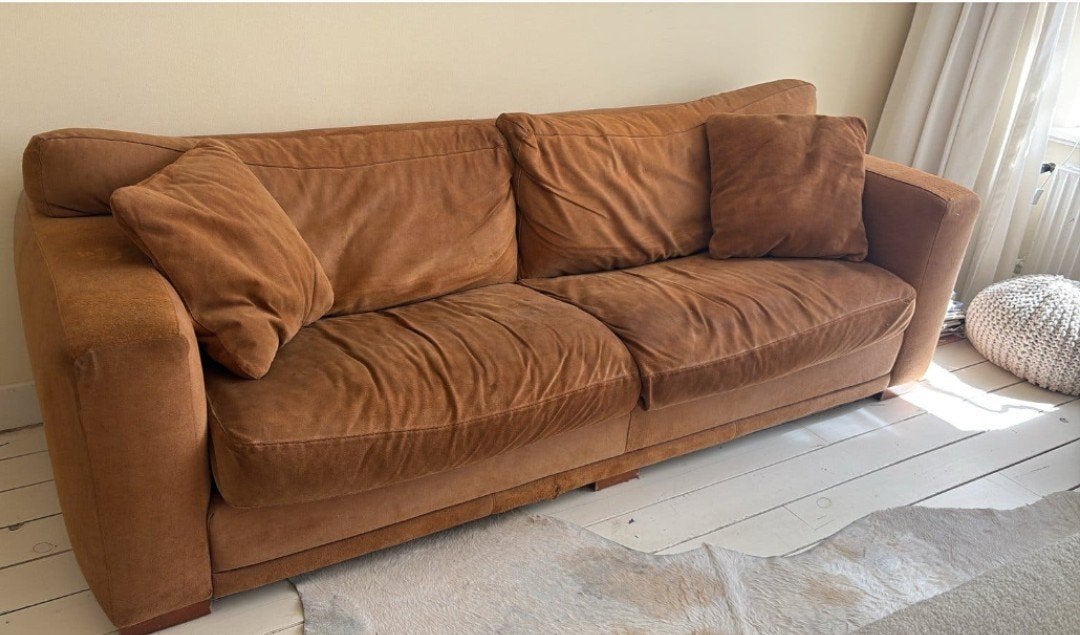 suède bruine bank, Ophalen, Gebruikt, Rechte bank, 200 tot 250 cm