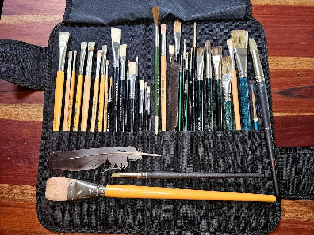 Lot pinceaux peinture complet + housse Très bon état!, Enlèvement