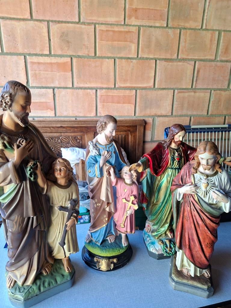 4 heiligen beelden, Ophalen