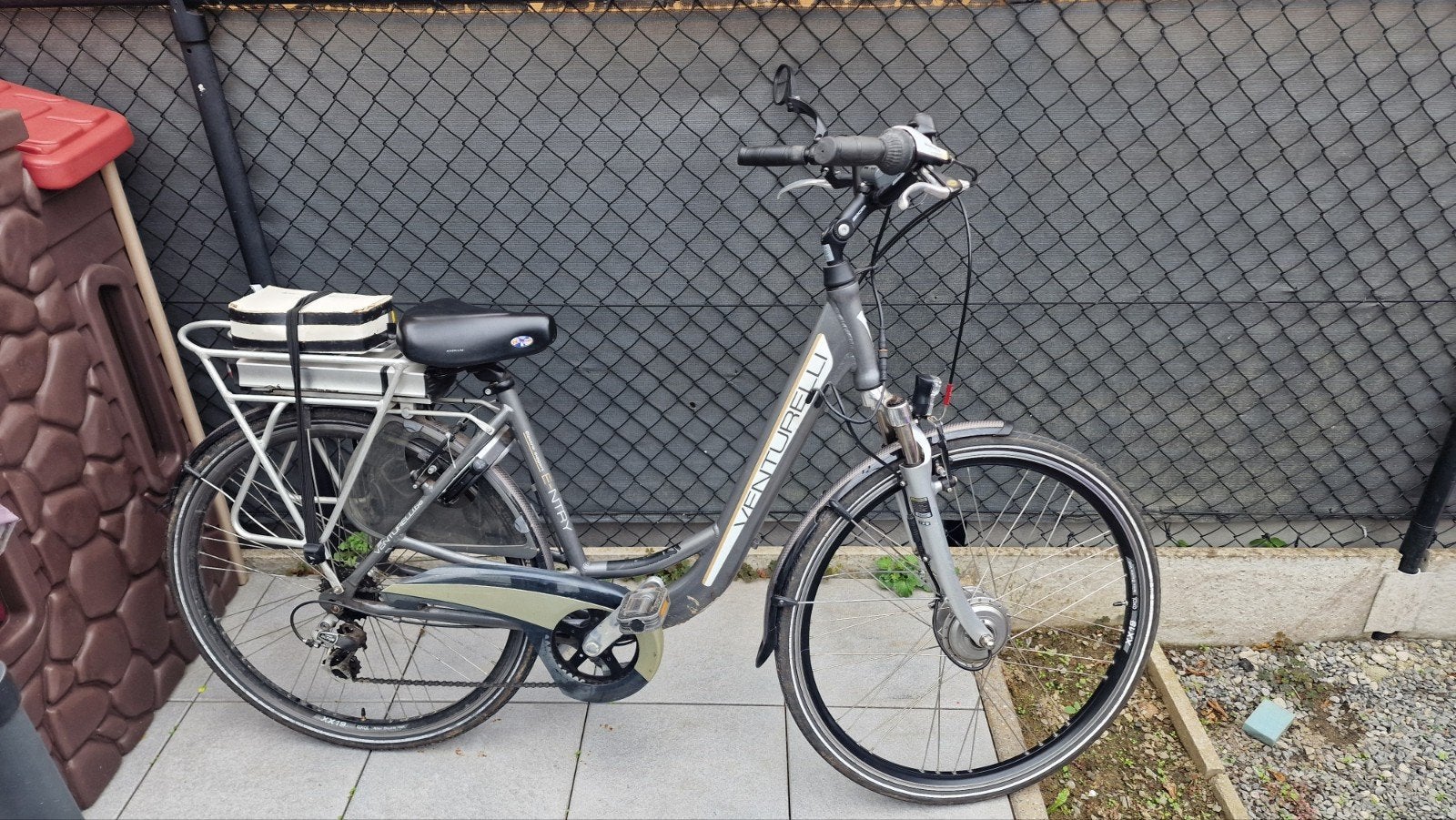 elektrische damesfiets venturelli, Ophalen, Gebruikt, 50 km per accu of meer, Overige merken