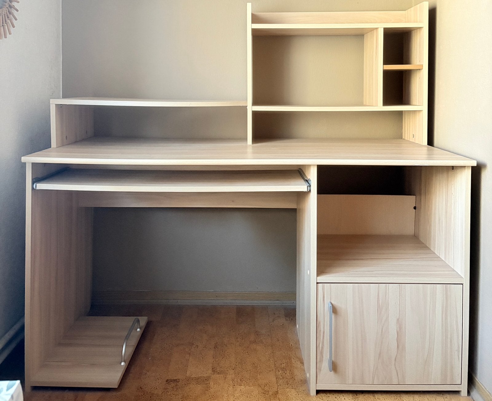 bureau en imitation bois de hêtre avec espace de rangement, Autres marques, 135 cm, Classique, 65 cm