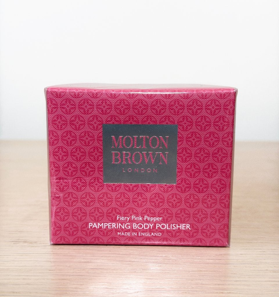 Molton Brown Pampering Body Polisher Fiery Pink Pepper NIEUW, Handtassen en Accessoires, Uiterlijk | Lichaamsverzorging, Ophalen of Verzenden