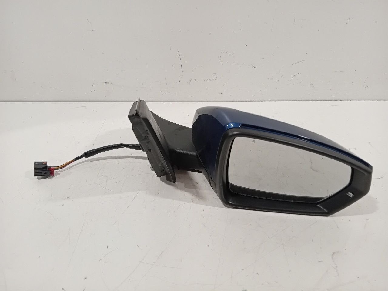 Spiegel buiten rechts elektrisch Volkswagen Polo, Onderdelen@venauto.nl, Van der Ven Autorecycling B.V., Ettenseweg 76, 4706 PB Roosendaal, The Netherlands