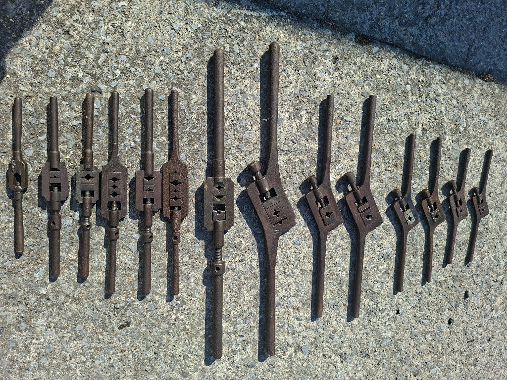 Anciens porte-filieres et filières manuelles, Bricolage & Construction, Enlèvement
