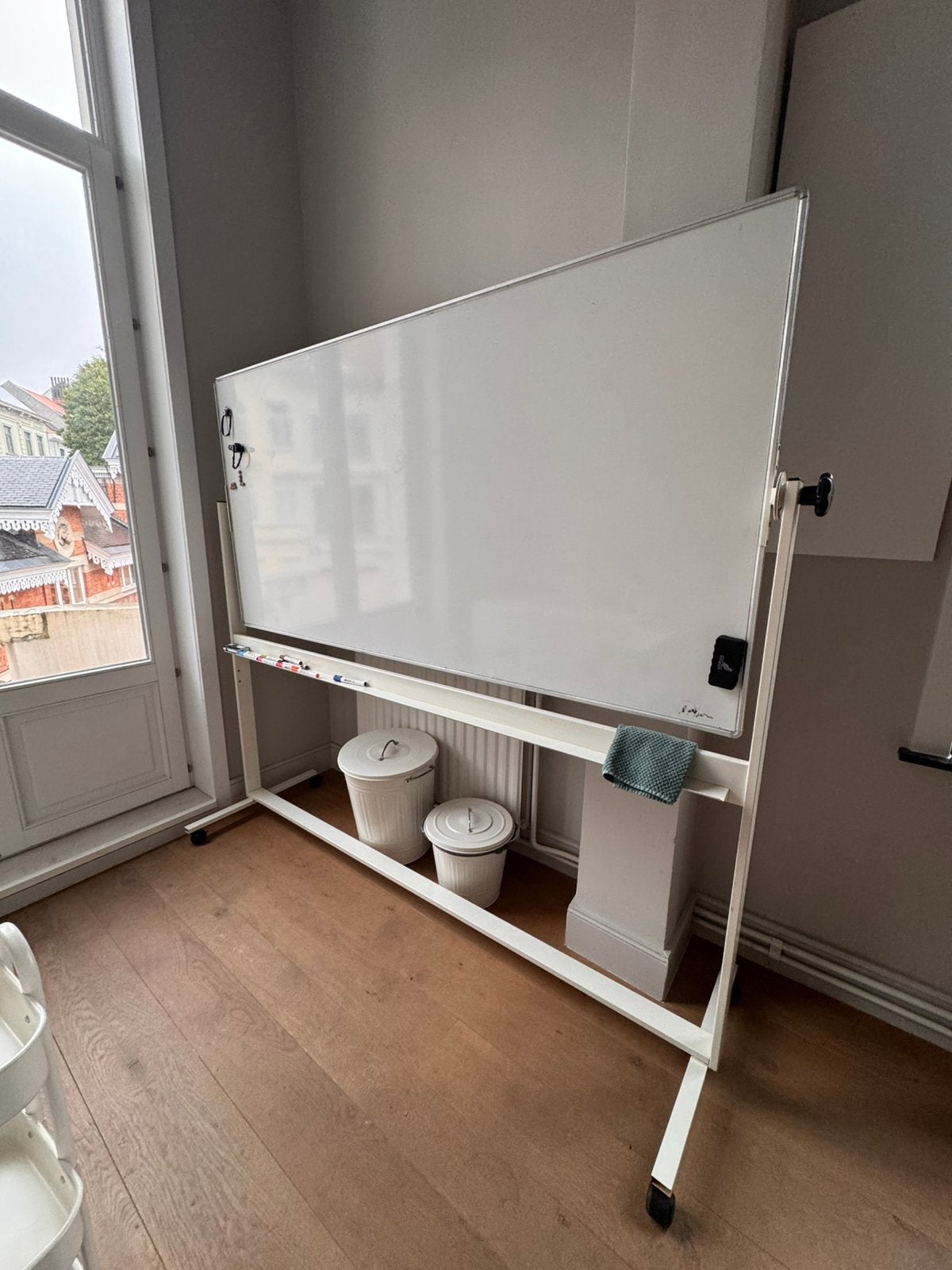 Groot whiteboard incl 10 whiteboard stiften en veger, Diversen, Ophalen, Gebruikt, Whiteboard