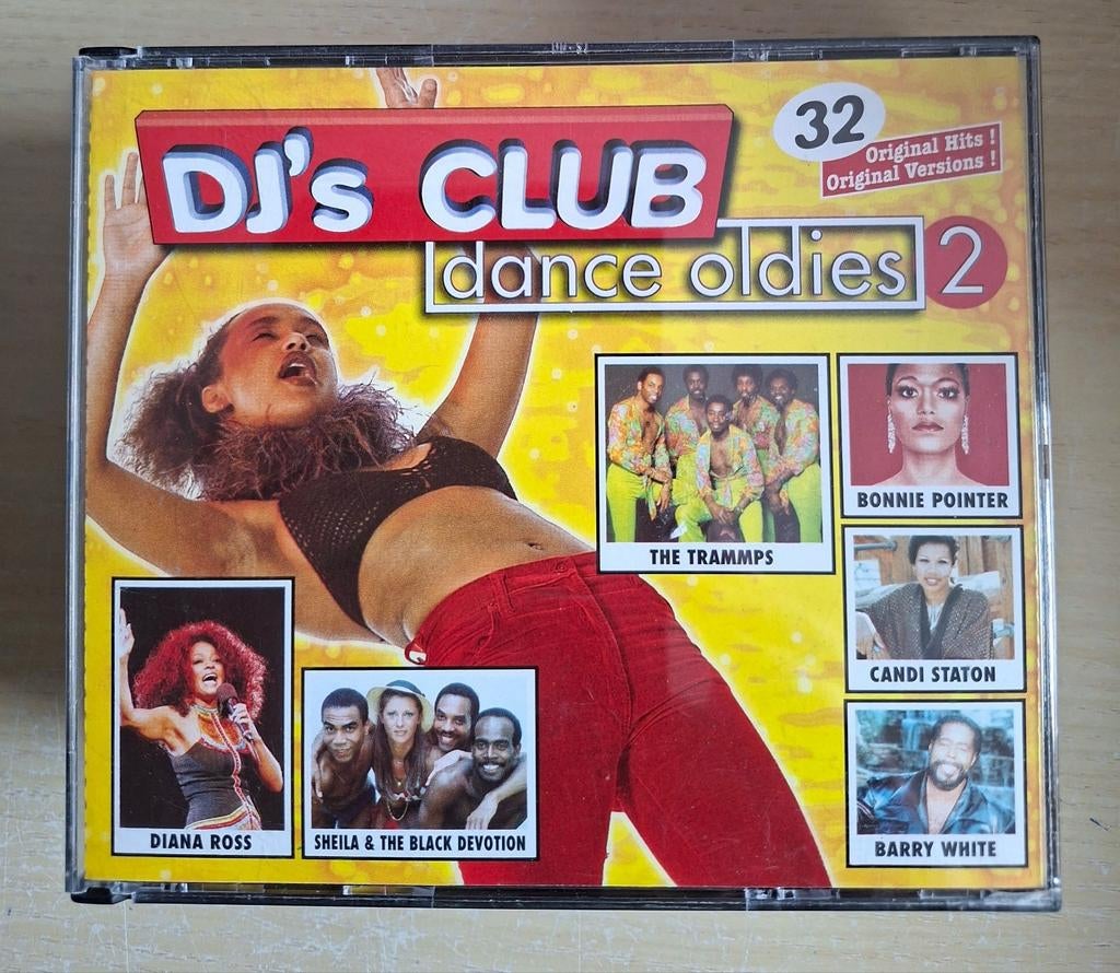 Boîte de 2 CD. Dance Oldies 2 (DJ's Club 32)., CD & DVD, CD | Compilations, Utilisé, Dance, Enlèvement ou Envoi