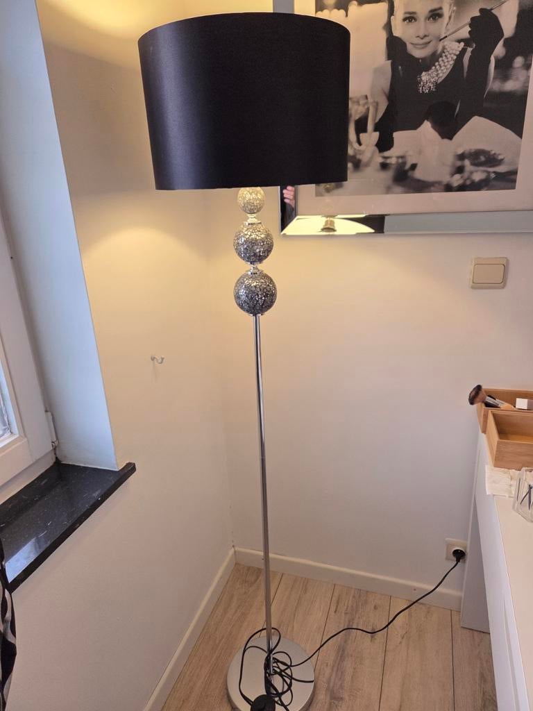 Lampadaire noir et argenté comme neuf, Maison & Meubles, Enlèvement