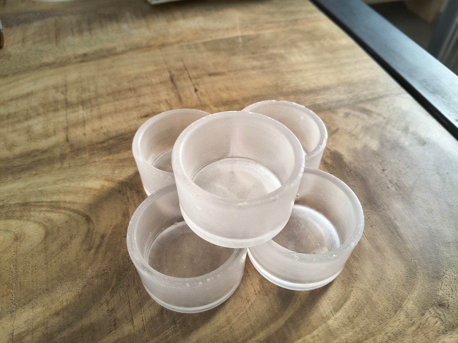 Ronde doorschijnende voerbakjes te koop, Dieren en Toebehoren, Ophalen, Gebruikt, Kooi-accessoires