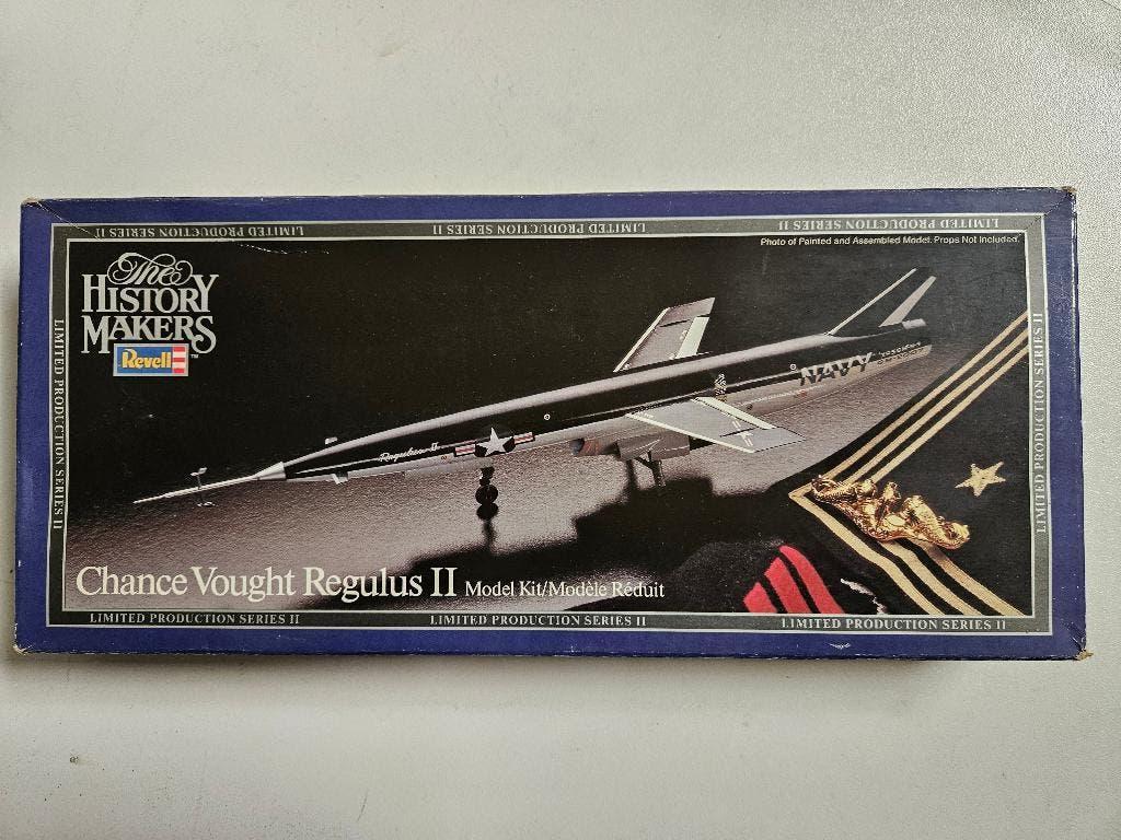 MAQUETTE  REVELL FLIGHT REGULUS II, Enlèvement, Revell