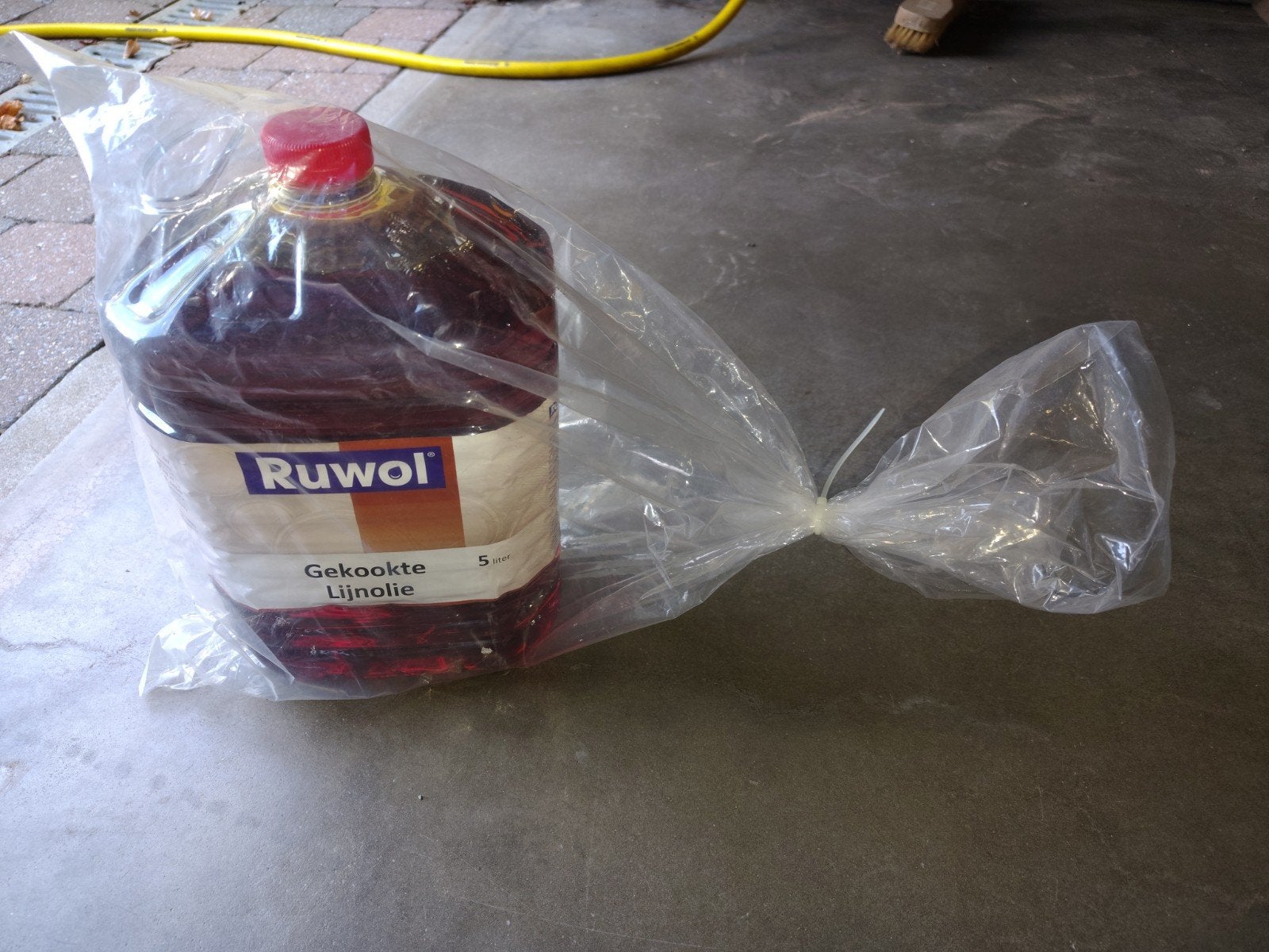 huile de lin cuite, 5 à 10 litres, Enlèvement, Neuf