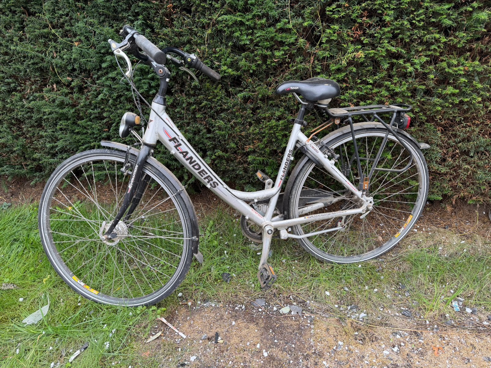 Damesfiest, Fietsen en Brommers, Gebruikt, Velgrem, Versnellingen, Ophalen