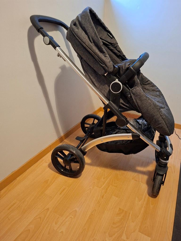 Dreambee Essentials 2-in-1 kinderwagen, in nikkelconditie, Zo goed als nieuw, Combiwagen, Verstelbare duwstang, Ophalen