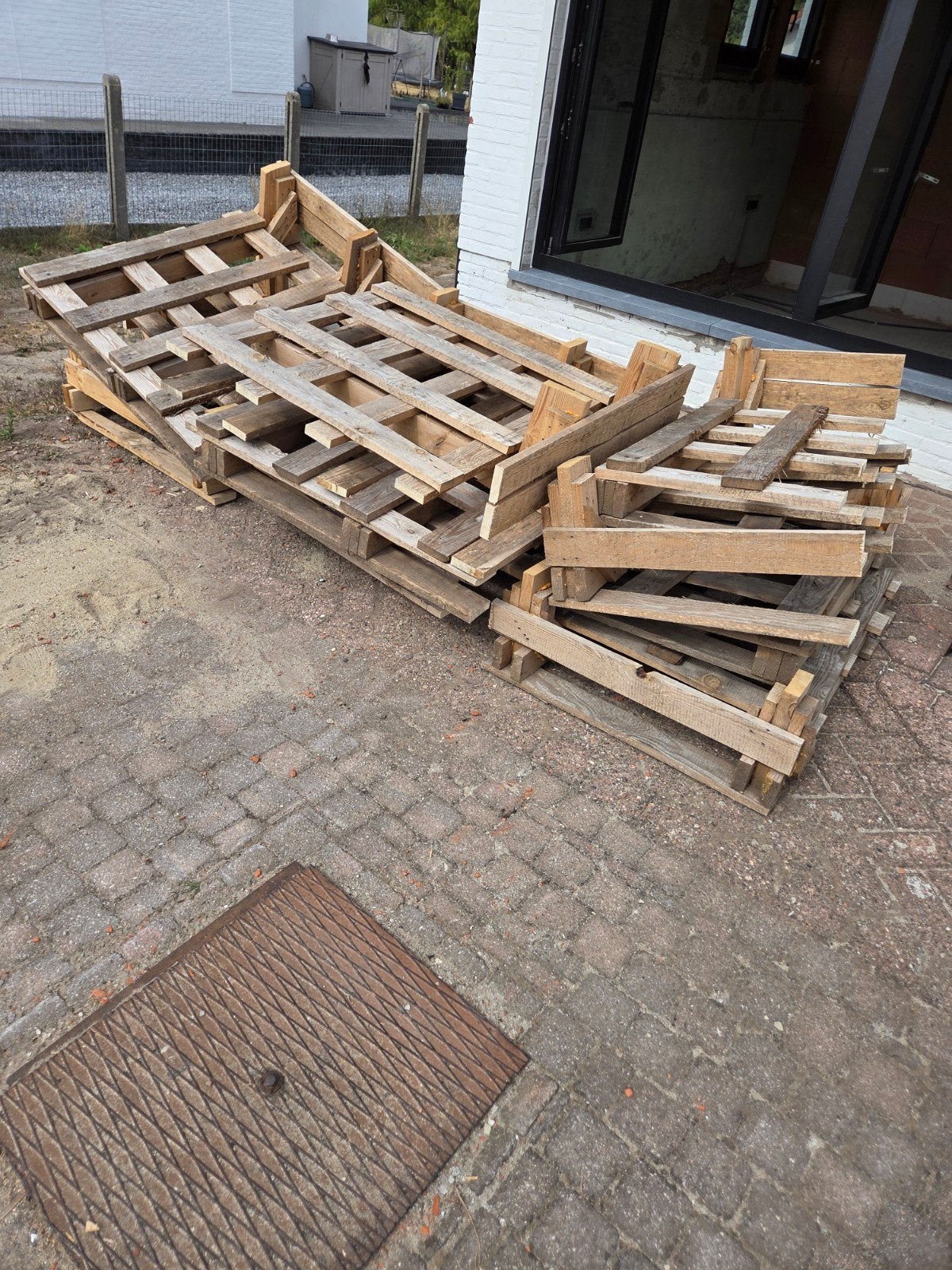 gratis hout af te halen in Genk, Ophalen