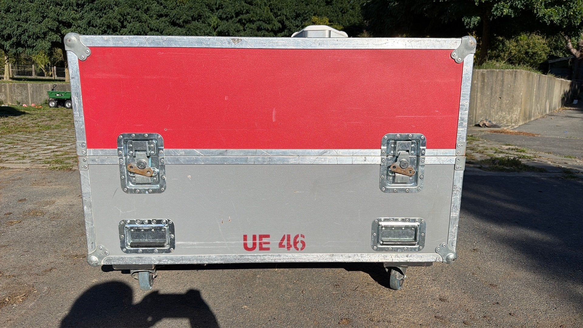 Flightcase 6 LCD LED TV's 46" op wielen, Gebruikt, Nvt@glail.com, Nvt, Flightcase