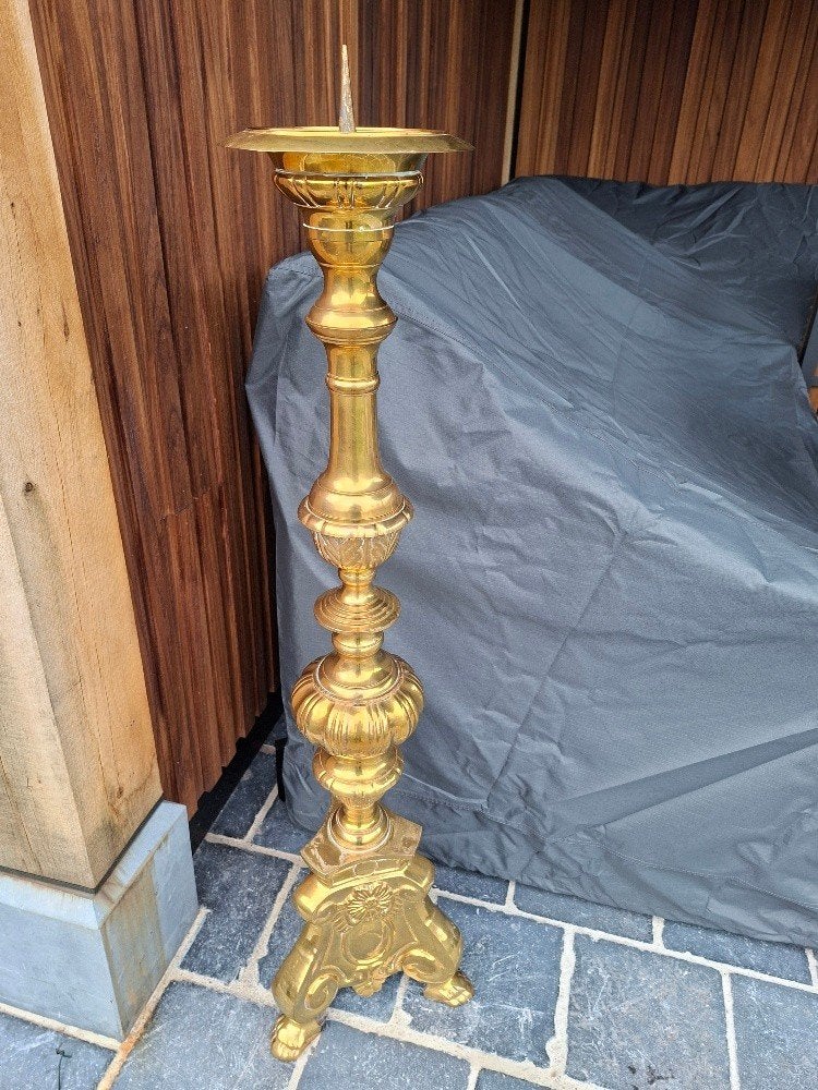 kandelaar, Ophalen, Koper of Brons