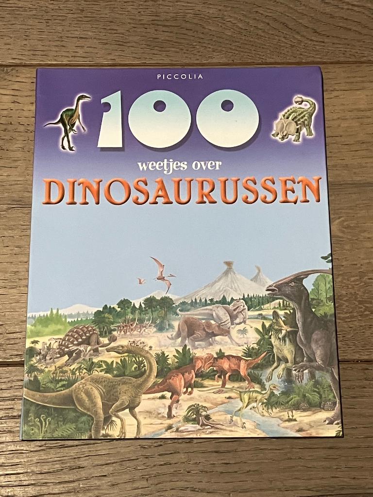 100 weetjes over dinosaurussen, Boeken, Ophalen of Verzenden, Zo goed als nieuw, Non-fictie