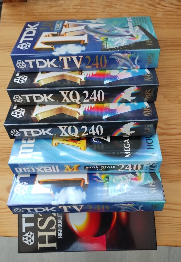 nieuwe vhs tapes, Ophalen