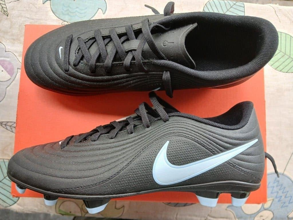 Nike Tiempo Maestro Club FM/MG 38.5 (neuf/mal acheté), Enlèvement ou Envoi, Neuf, Chaussures