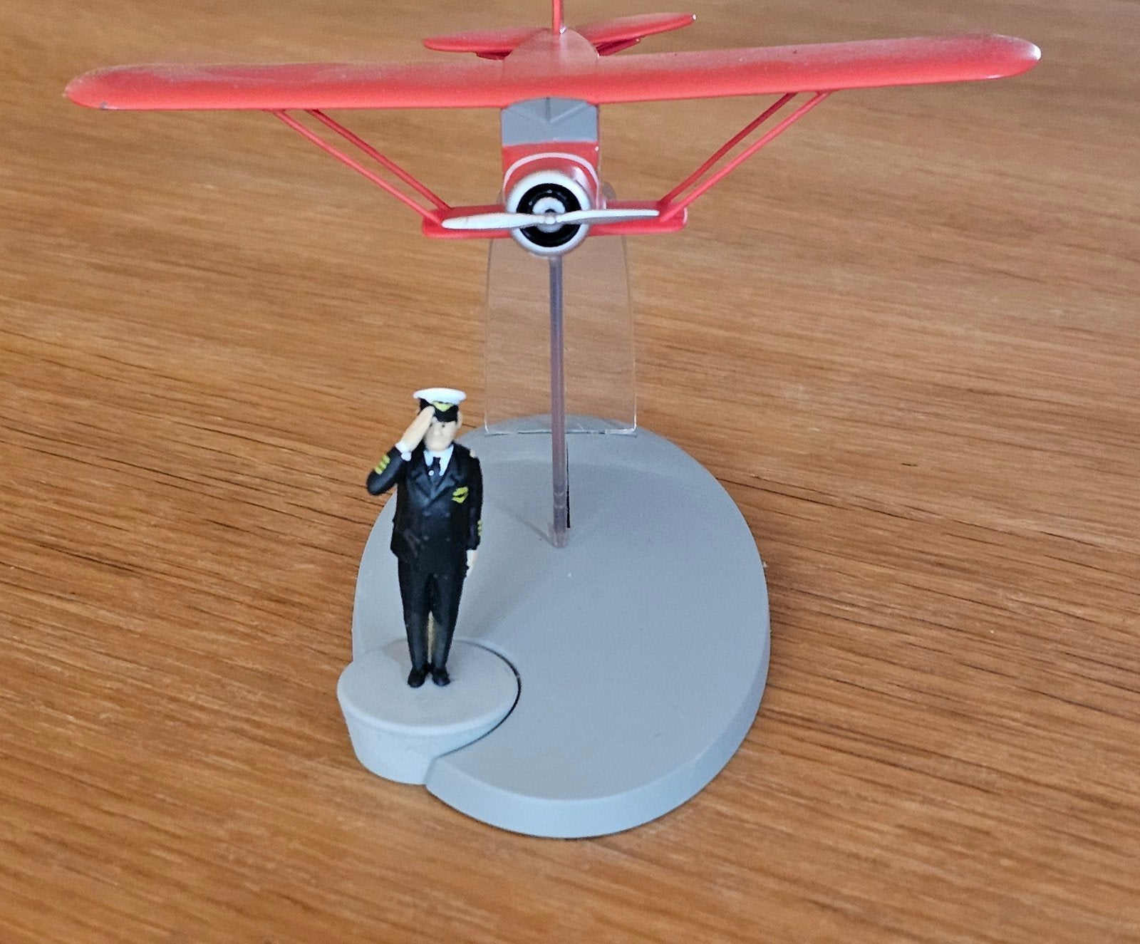 Tintin : Statue avion du professeur Halambrique, nouvelle, Collections, Enlèvement ou Envoi, Neuf, Humain