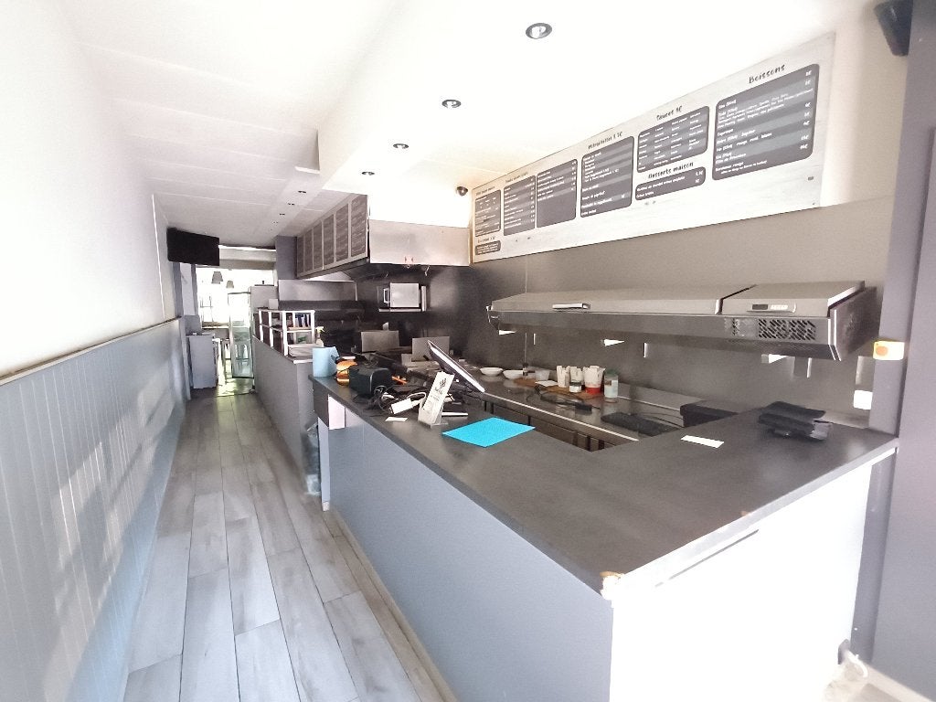Imm. commercial – Anc. établissem. Horeca - terrasse&jardin, Immo, Autres types, Mouscron, Province de Hainaut, 200 à 500 m²