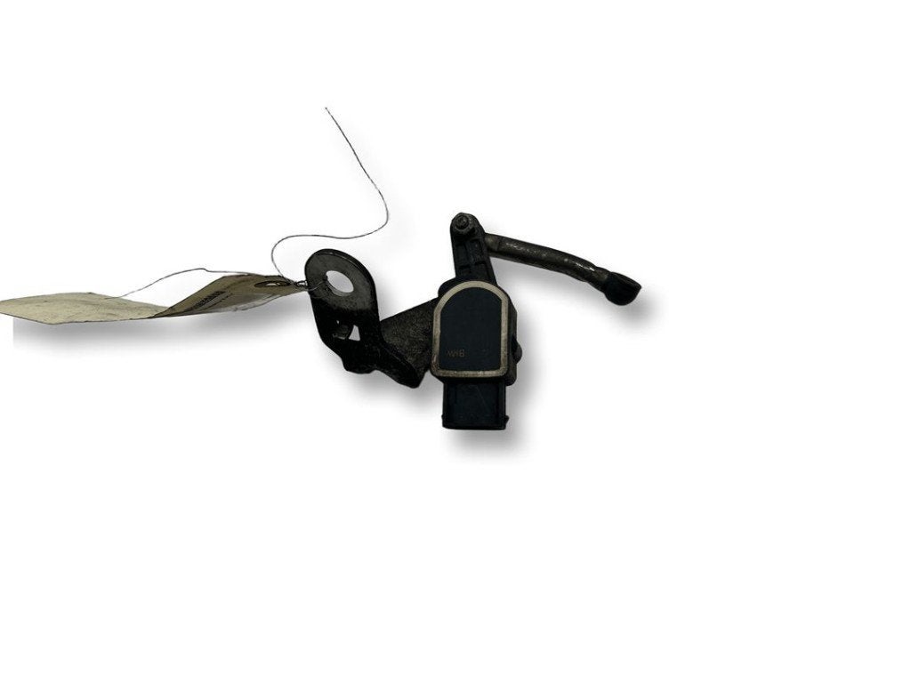 NIVEAU SENSOR BMW 1 serie (E81) (|6853753|37146853753|), Gebruikt, BMW, Petuelring 130
80809  München, DE, Bayerische Motoren Werke AG
