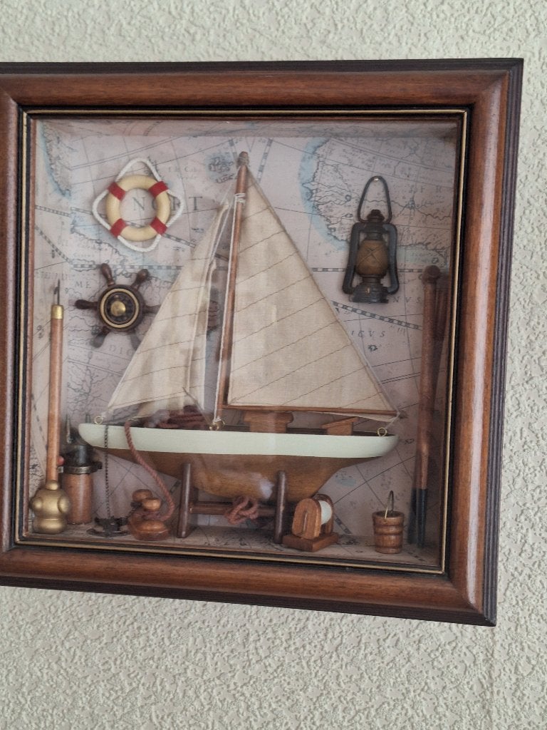 Schaduwdoosje wit bootje, Verzamelen, Ophalen, Zo goed als nieuw, Schaalmodel